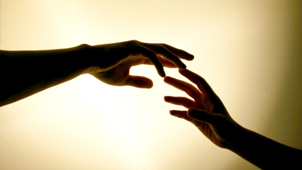 love_holding_hands_wallpaper_free_desktop